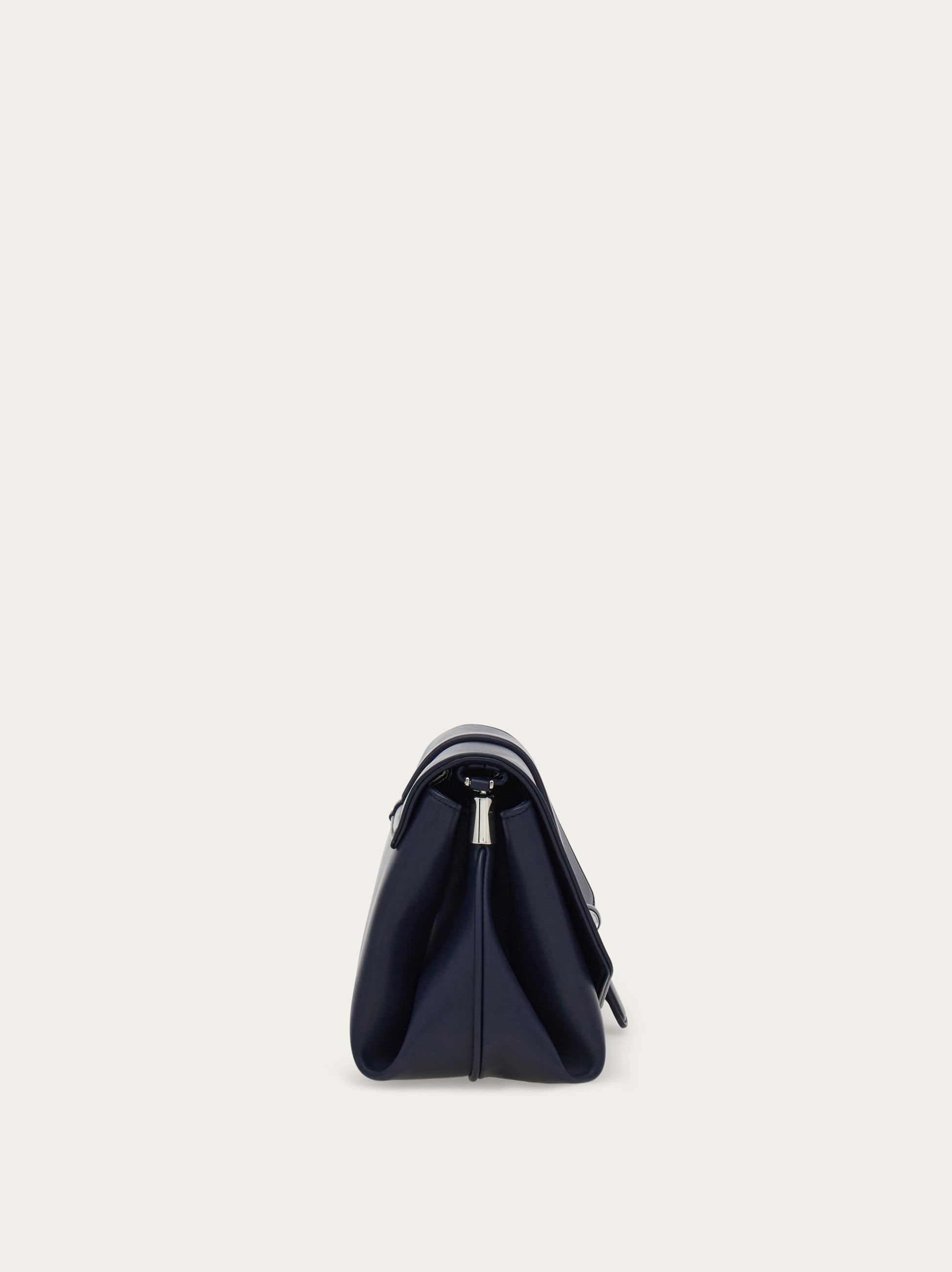 【FERRAGAMO】Front flap crossbody bag (S) Front flap crossbody bag (S) - Women | Ferragamo