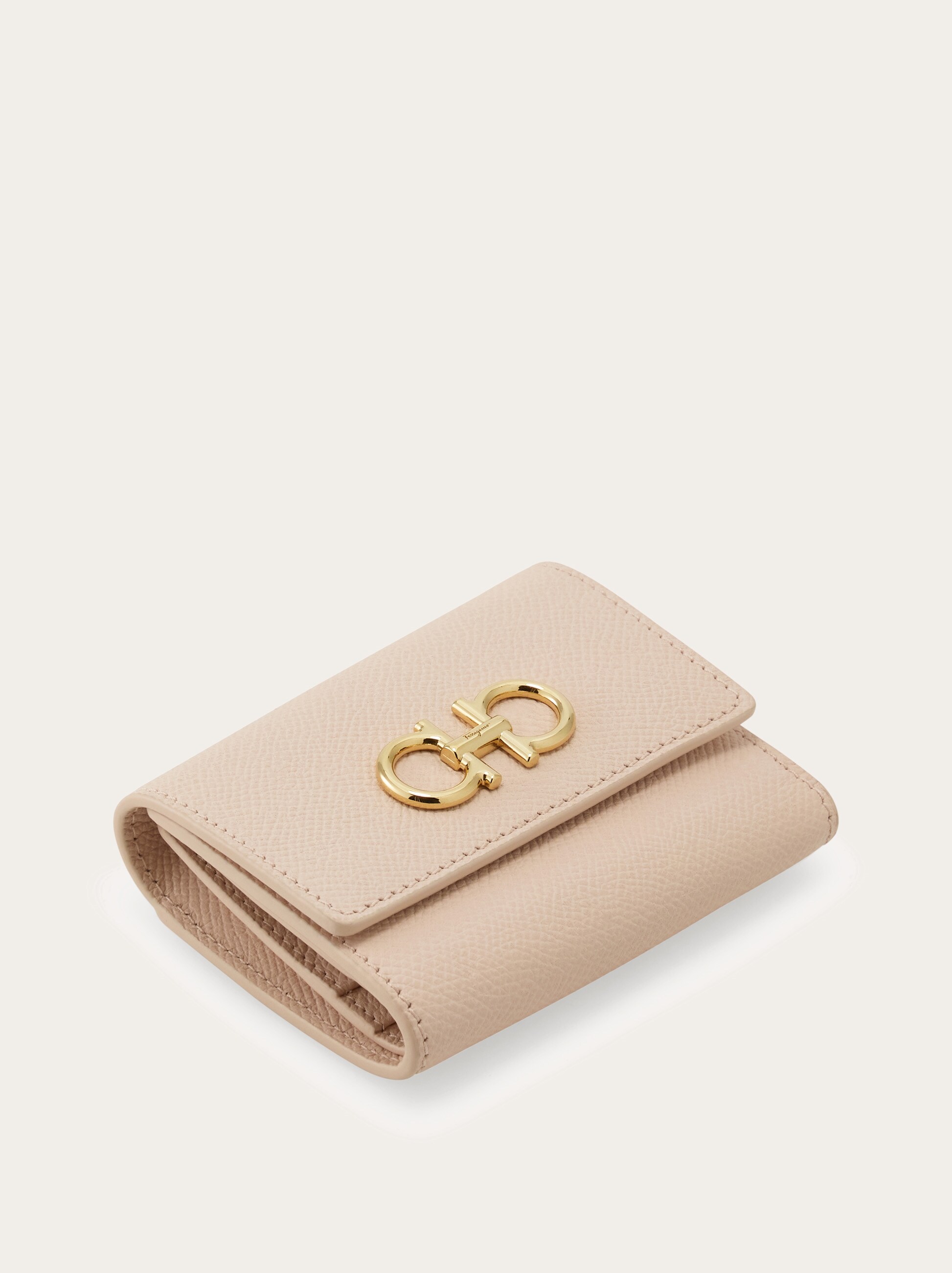 ★関税込み★ FERRAGAMO Trifold Wallet Trifold wallet - Women | Ferragamo