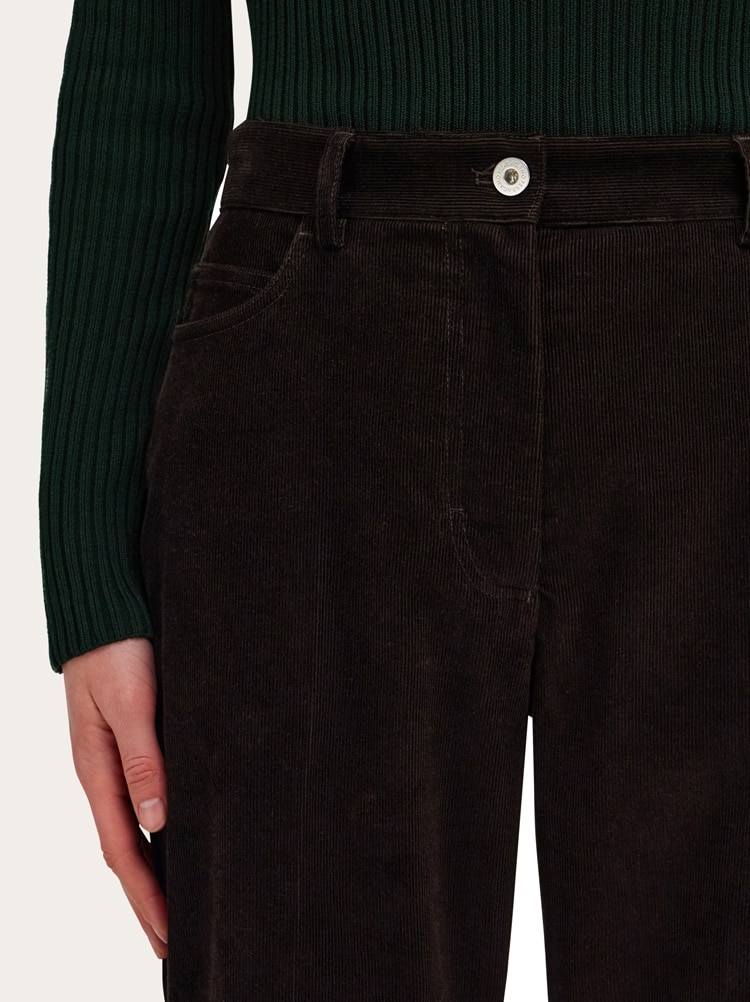 Pantaloni flare Gallery image 5