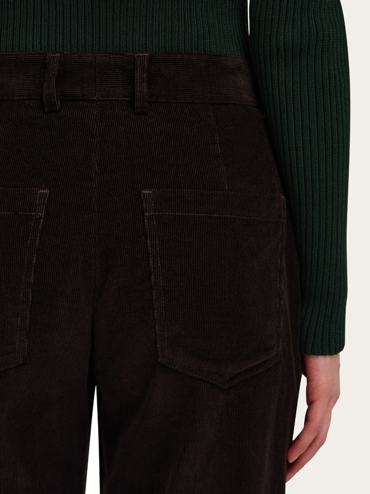 Pantaloni flare Gallery image 6