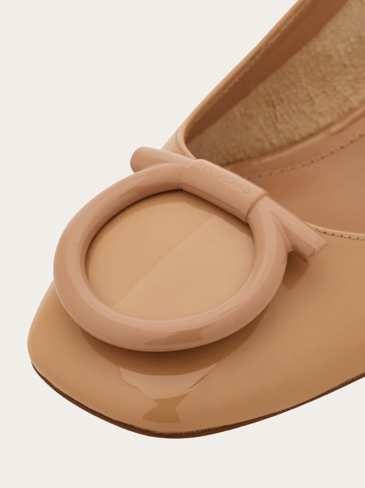 맥시 간치니 펌프스 Gallery image 6