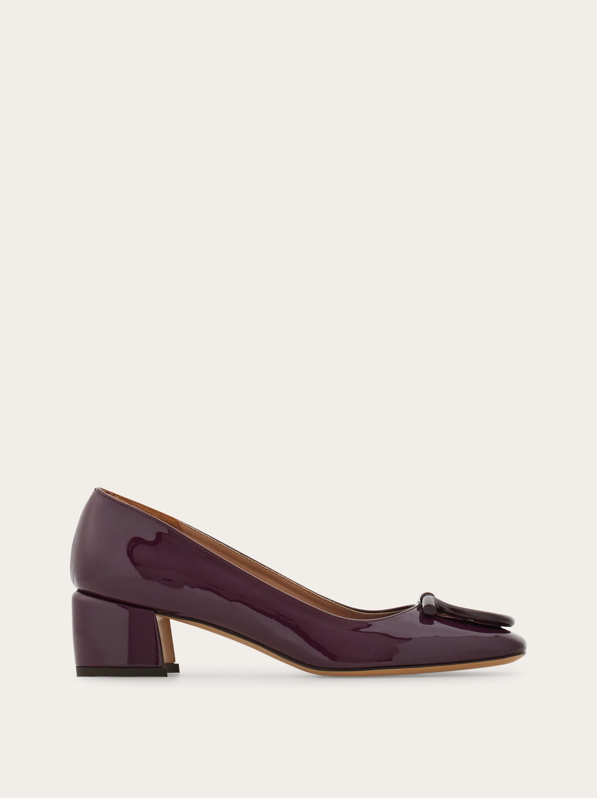 パンプス Salvatore Ferragamo Skin Pink Leather Mara 40 Pumps New Salvatore Ferragamo 'Pimpa' New Blush Patent Leather