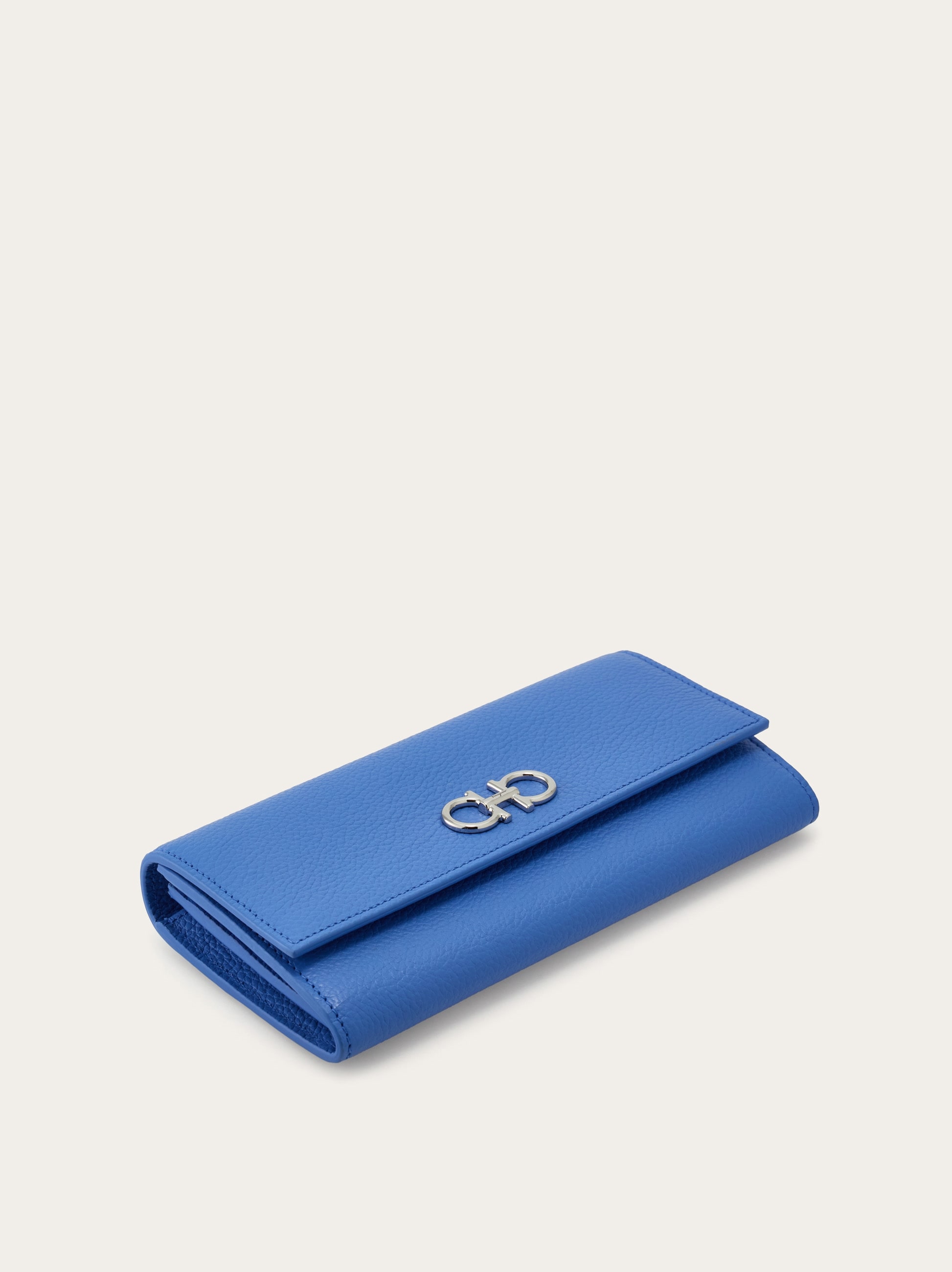 Gancini wallet with shoulder strap - Women | Ferragamo