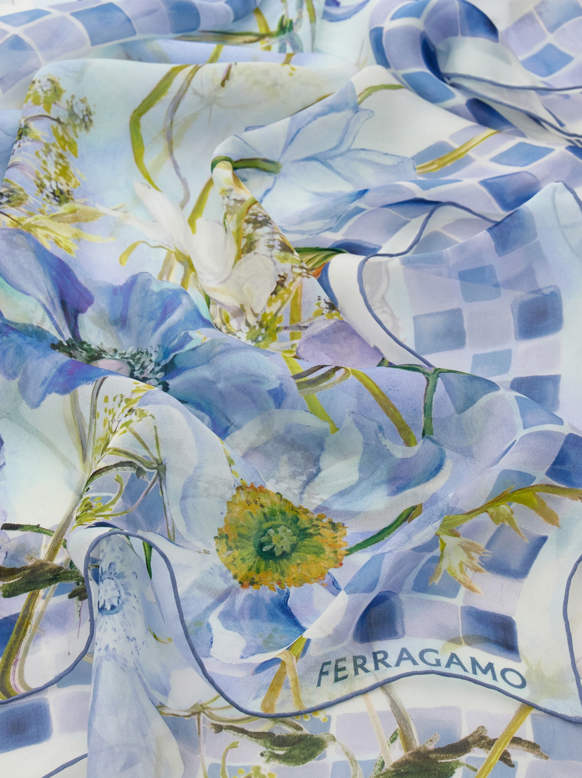 Fiori print silk scarf - Women | Ferragamo