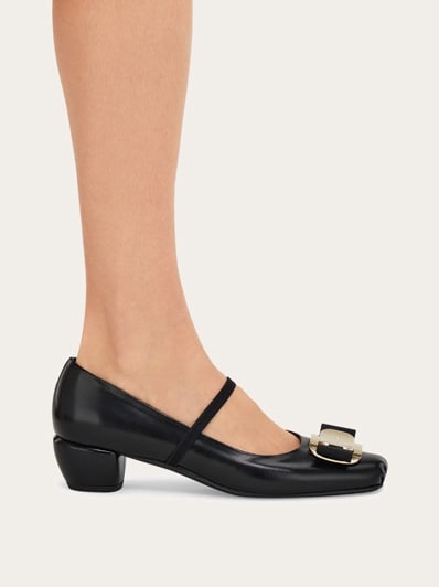 Ferragamo レディーズパンプス フェラガモ パンプス TALLA (タッラ) ポインテッドトゥ レザー