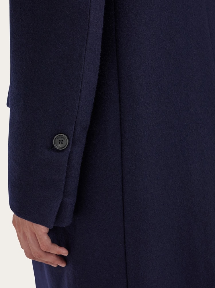 Single breasted coat Gallery image 5