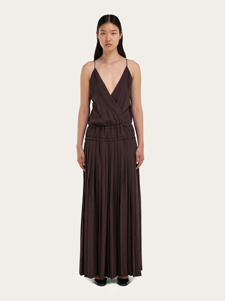 Long dress with pleated skirt Gallery image 2