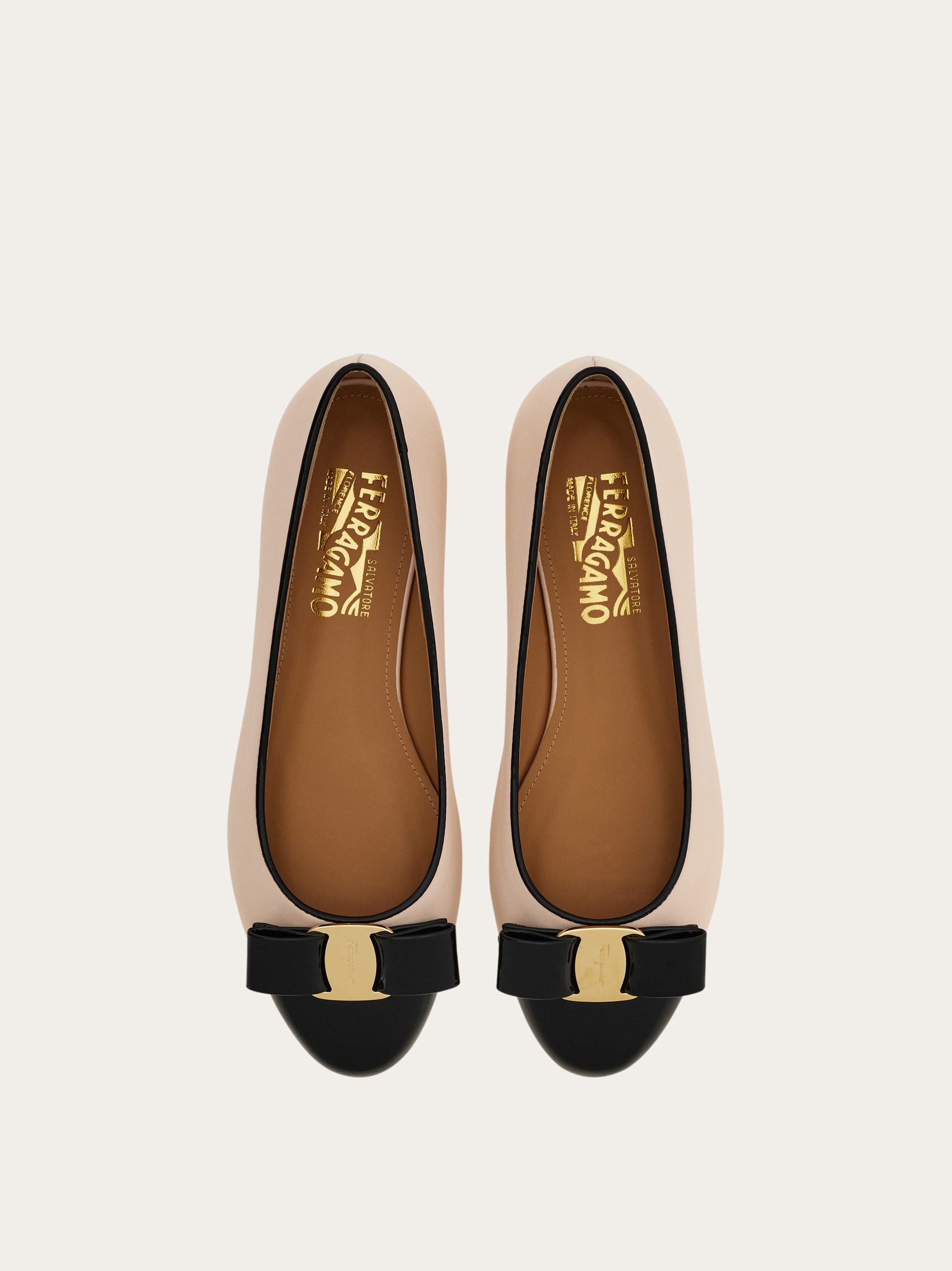 Varina bicolor ballet flat - Women | Ferragamo