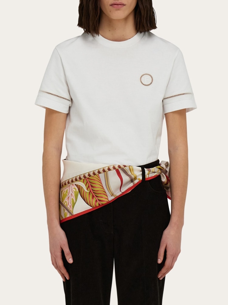 지아다 트라이앵글 스카프 Gallery image 3