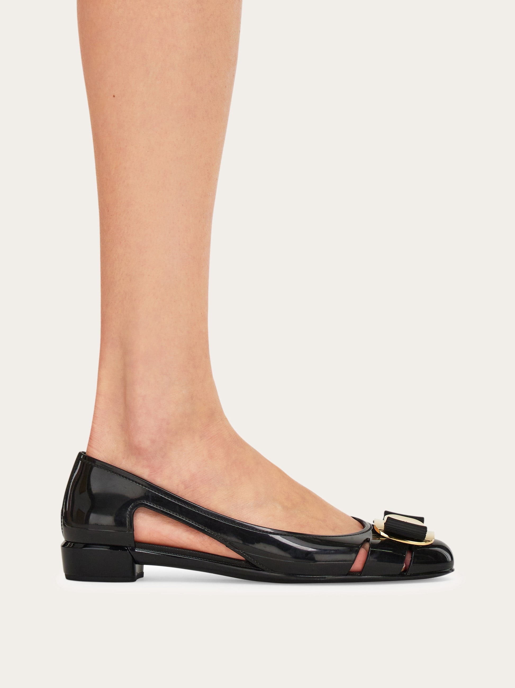 Salvatore Ferragamo ヴァラ シューズ (7C) Yahoo!オークション -「フェラガモ ヴァラ 7c」の落札相場・落札価格