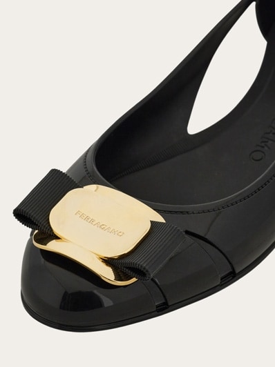 Salvatore Ferragamo☆ヴァラ ボウ JELLY パンプス サンダル ☆人気☆【Salvatore Ferragamo】☆VARA JELLY スリッポ.ン