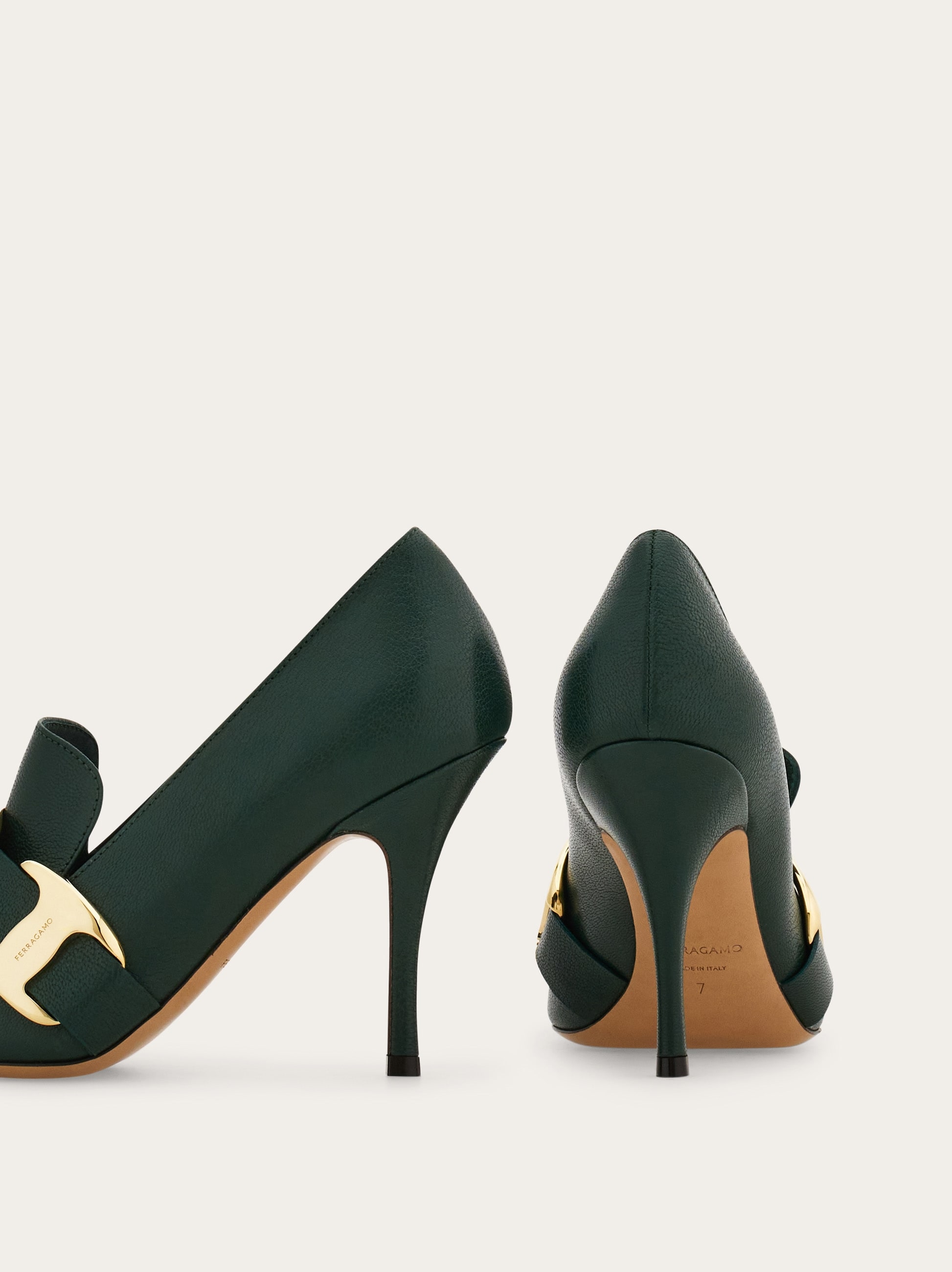 Maxi Vara plate pump - Women | Ferragamo