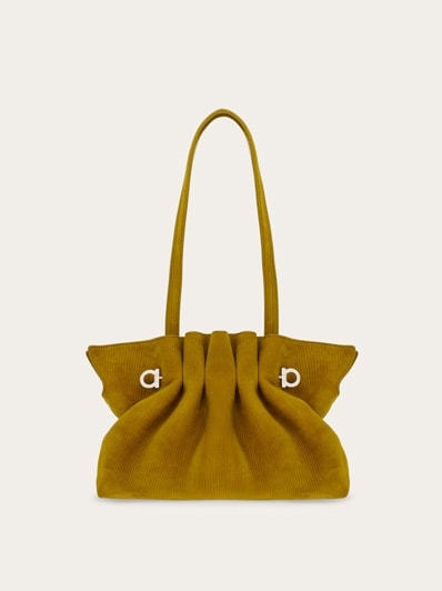 Soft-bag：フェラガモの新作レディースバッグ