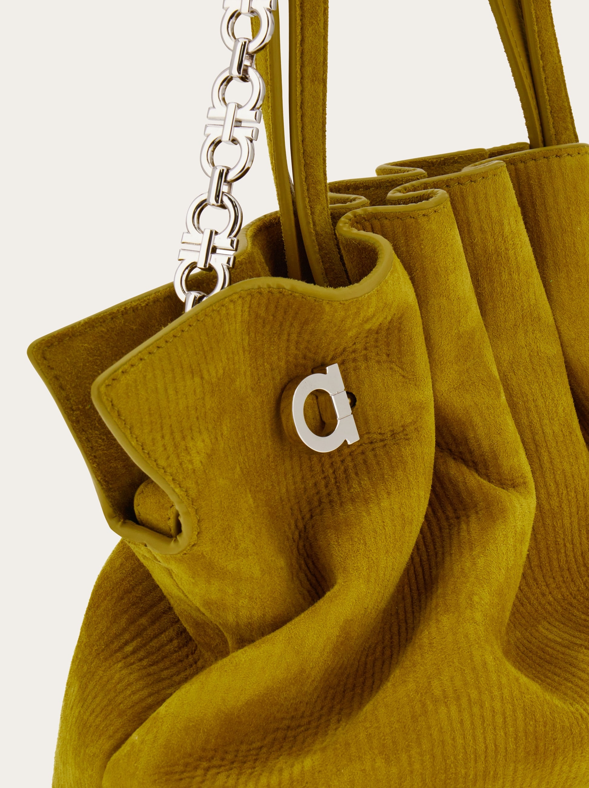 【FERRAGAMO】フェラガモ ソフトバッグ(S) フェラガモ ソフトバッグ(S) - ウィメンズ | Ferragamo