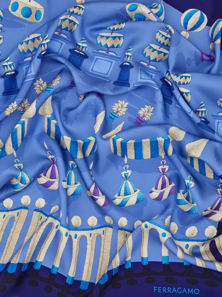Foulard in seta stampa Giardino Gallery image 2