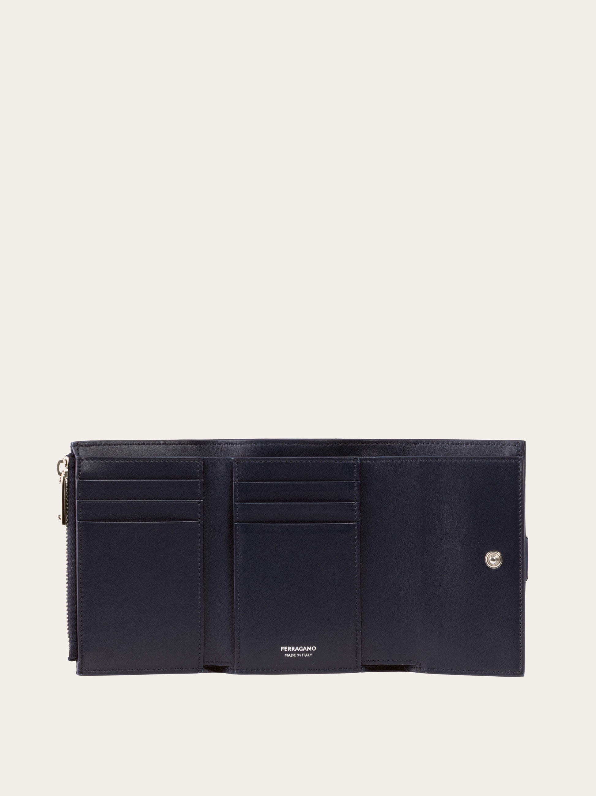 Hug compact wallet - Women | Ferragamo