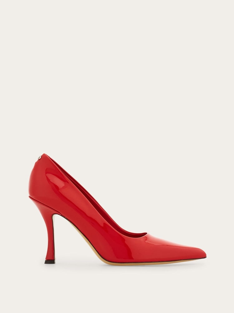 Pump shoe Gallery image 1
