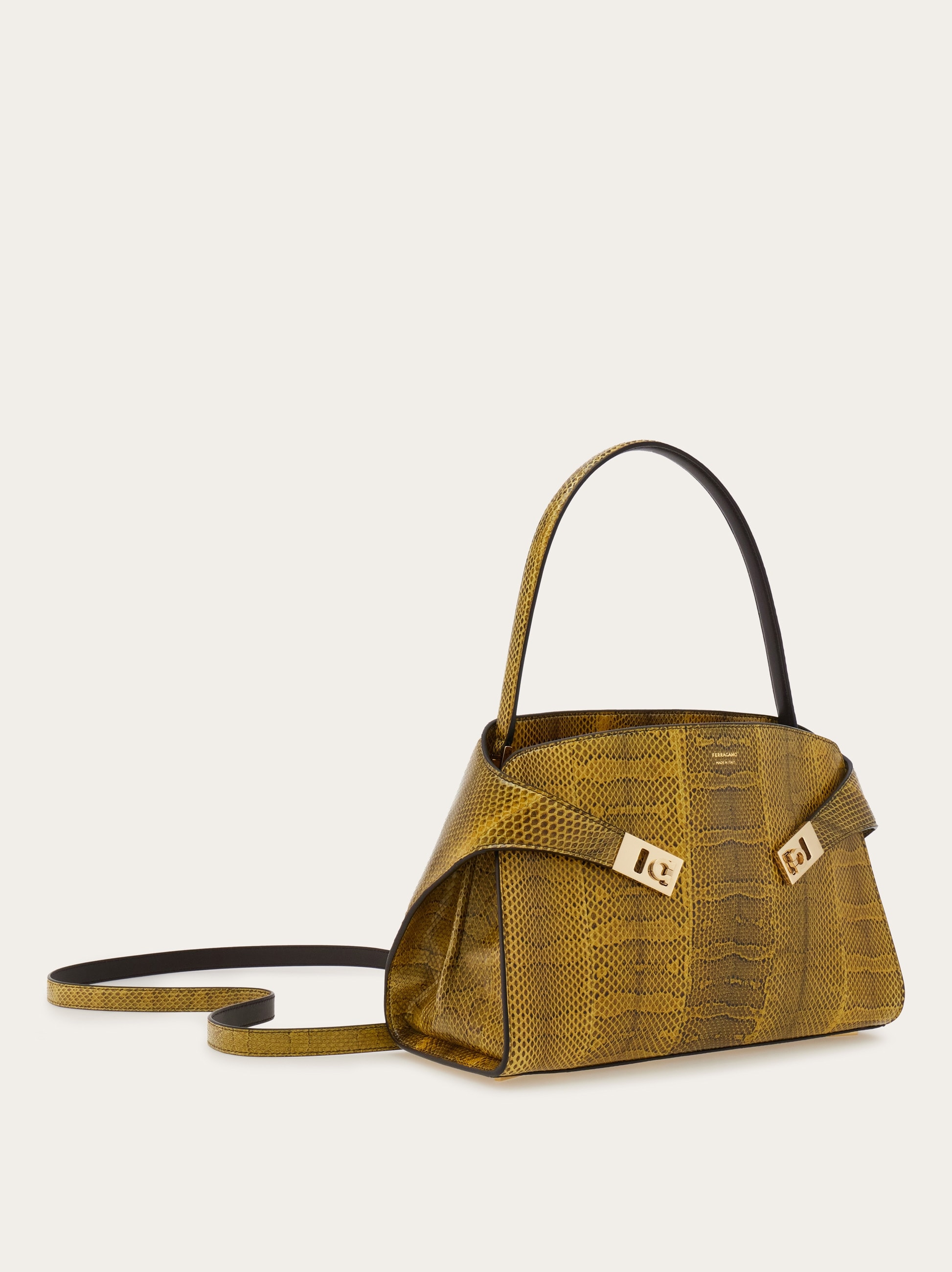 Hug soft bicolor shoulder bag (M) - Women | Ferragamo
