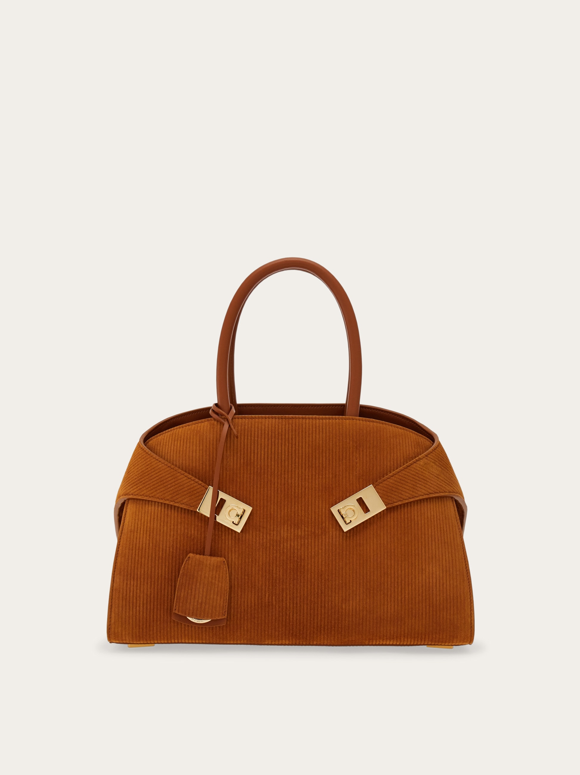 【美品】Salvatore Ferragamo スウェード　ショルダーバッグ 中古・古着通販】Salvatore Ferragamo (サルヴァトーレ フェラガモ