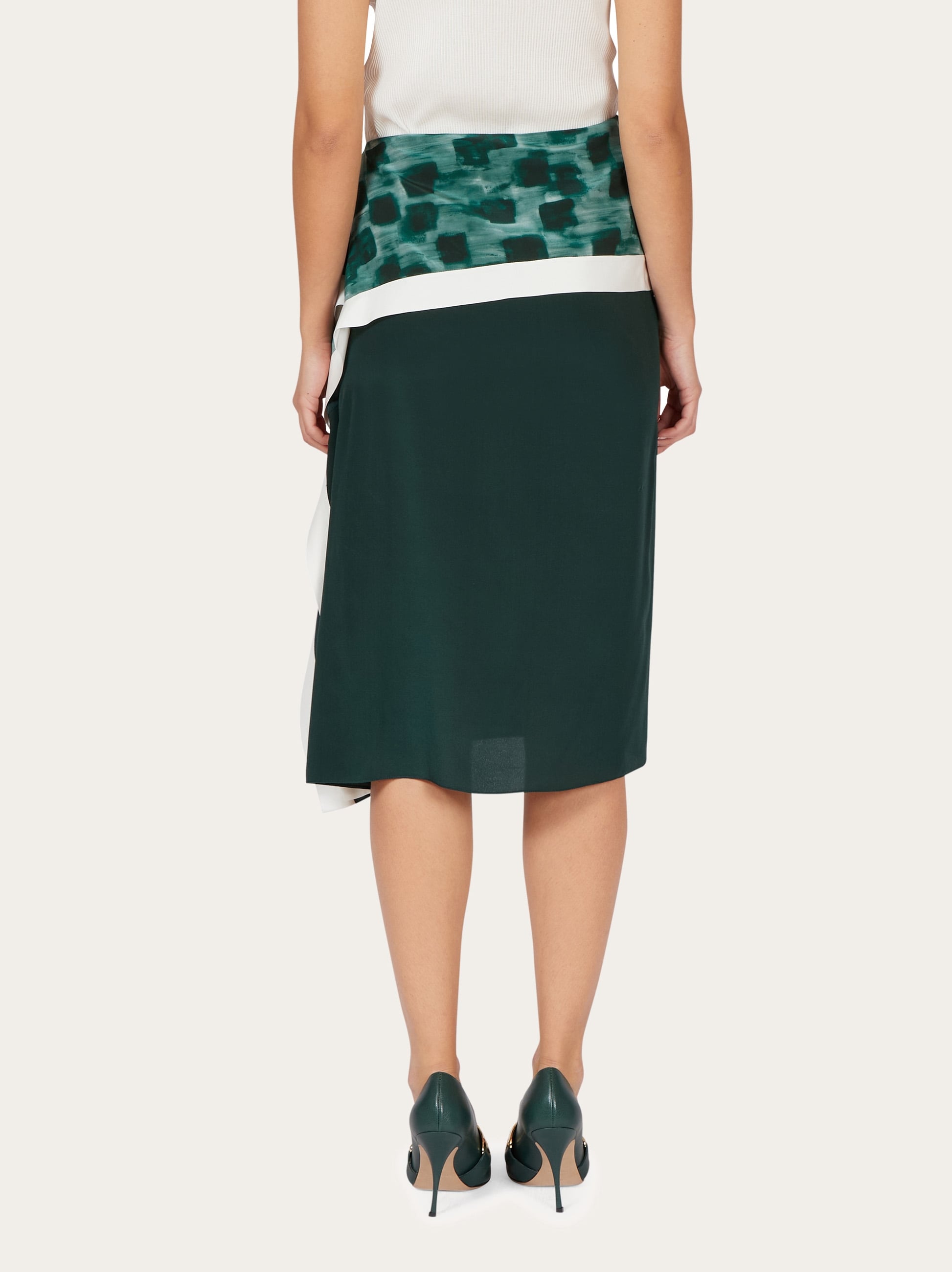 スカート Ferragamo Asymmetric black skirt with basque A.W.A.K.E. Mode Women's Maxi Pleated Asymmetric Skirt with
