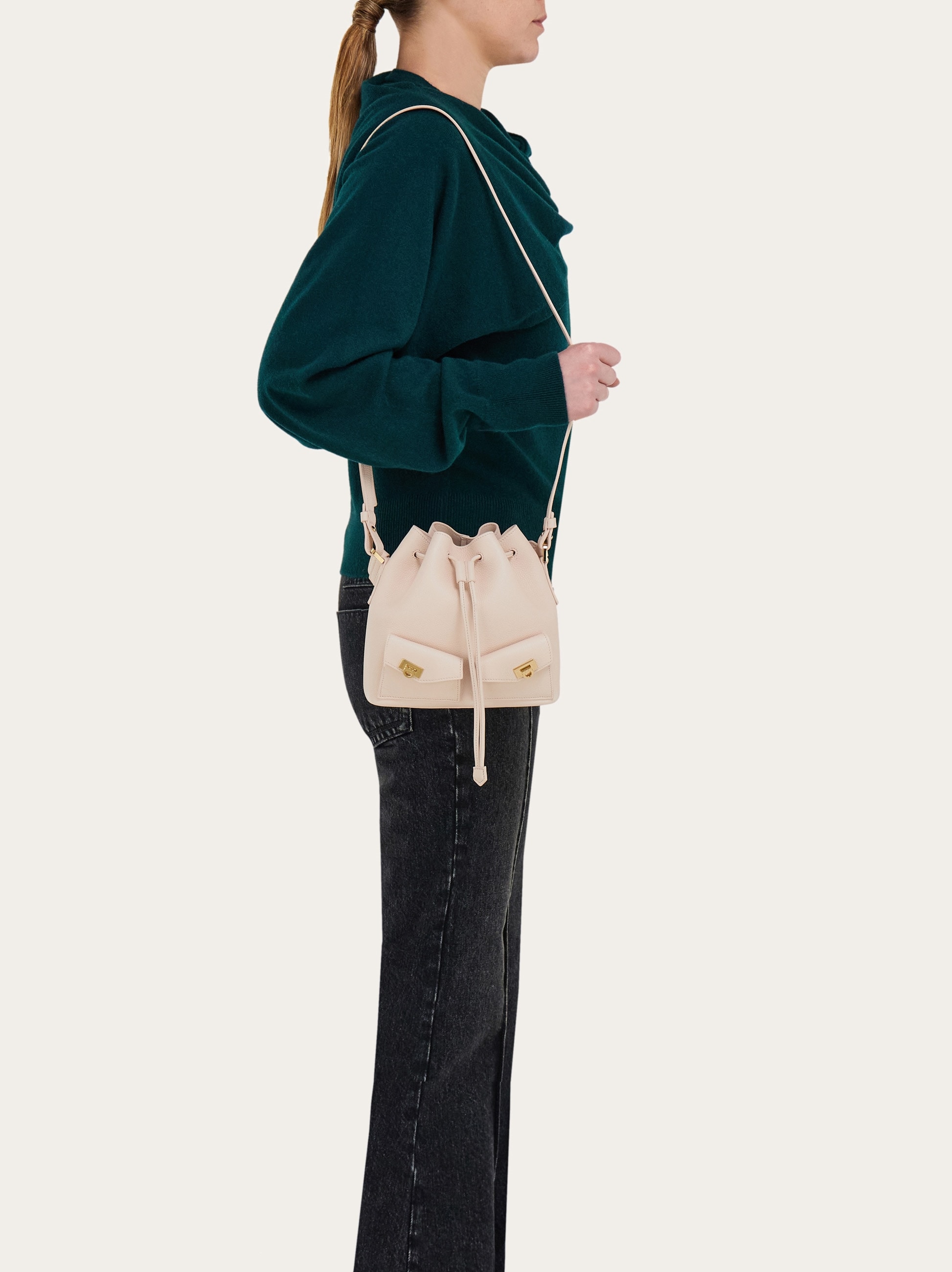 Multipocket bucket bag - Women | Ferragamo