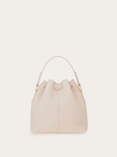 すぐ届く*FERRAGAMO*フェラガモ*RAY BUCKET S すぐ届く*FERRAGAMO*フェラガモ*RAY BUCKET S ハンドバッグ