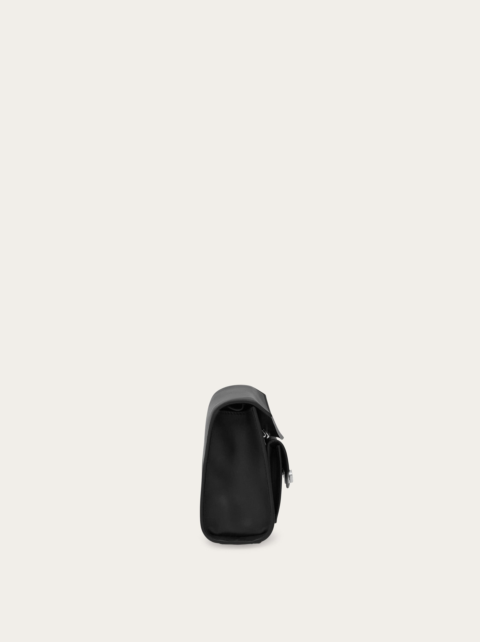 ショルダーバッグ・ポシェット Ferragamo Borsa A Tracolla Media In Pelle Multipocket mini bag - Women | Ferragamo