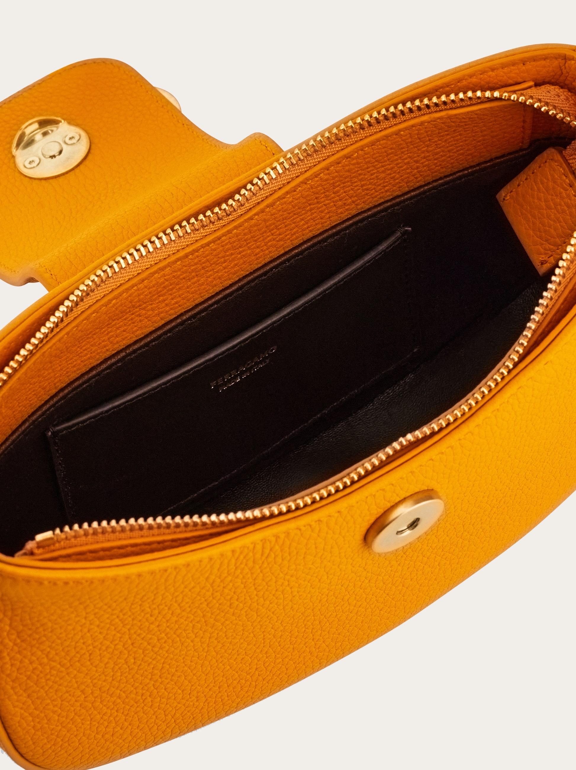 【FERRAGAMO】DOUBLE GANCINI MINI BAG Double Gancini mini bag - Women | Ferragamo