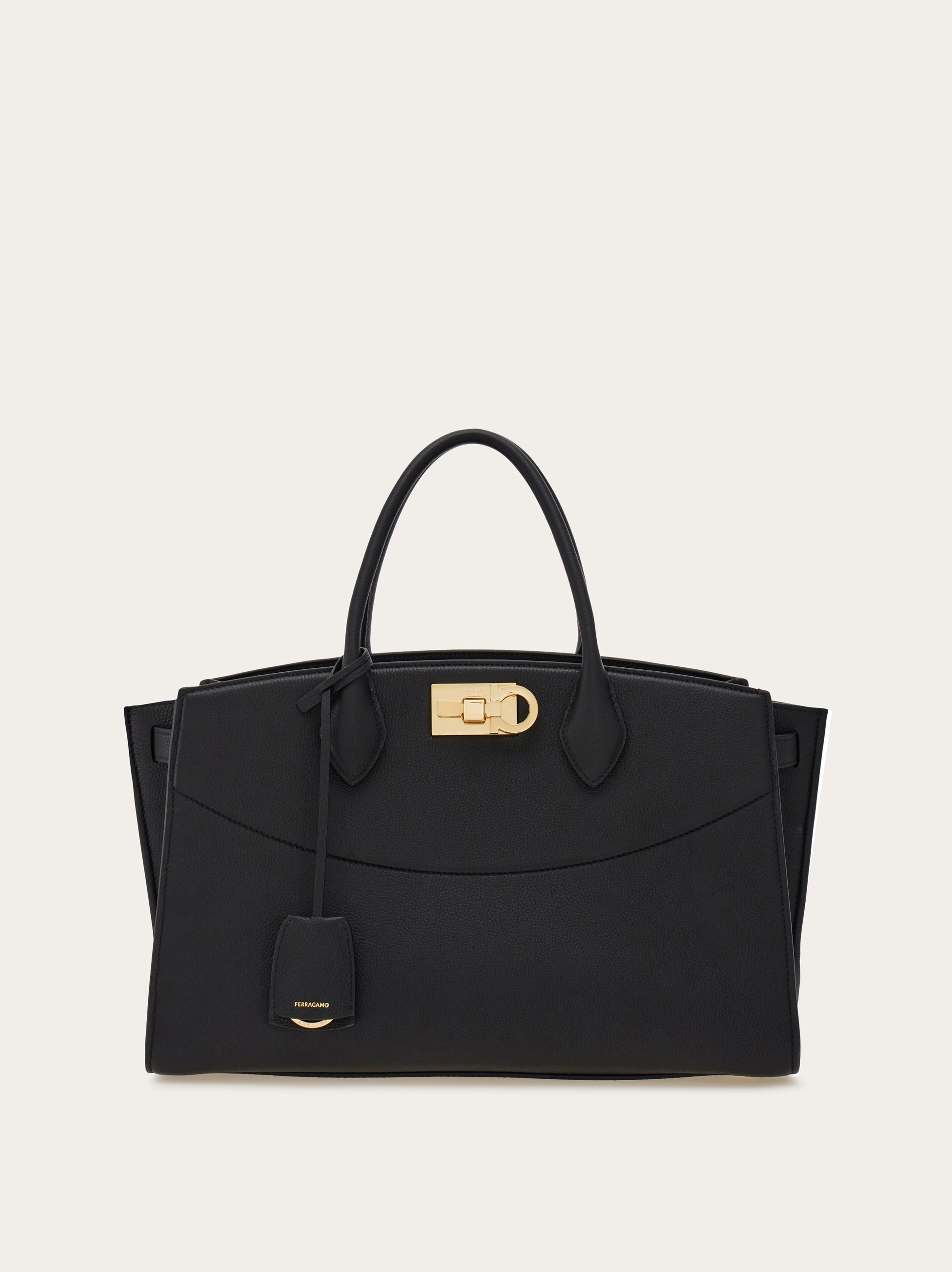 ハンドバッグ Ferragamo Ferragamo Studio L Bag In Black New Ferragamo Studio soft bag (L) - Women | Ferragamo