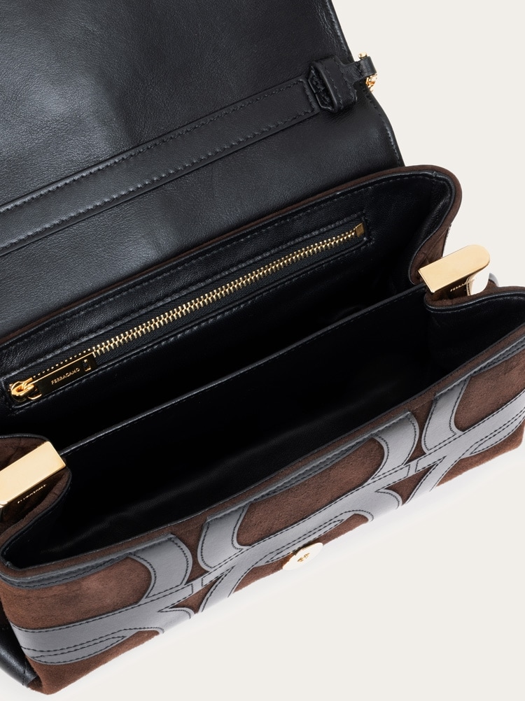 Bolso bandolera con solapa (XS) Gallery image 4