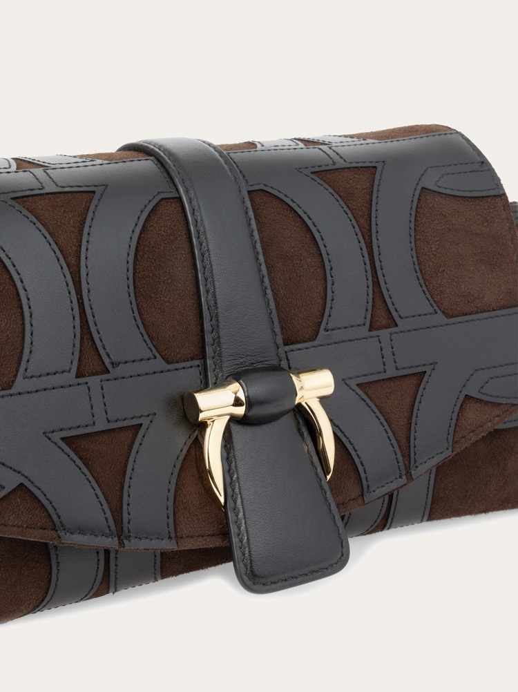 Bolso bandolera con solapa (XS) Gallery image 6