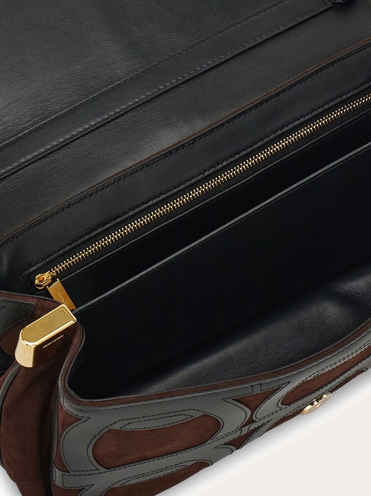 Front flap crossbody bag (S) Gallery image 6