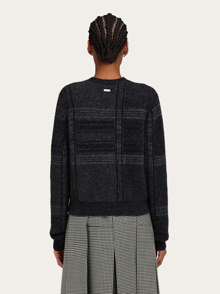 V-neck jumper Gallery image 3