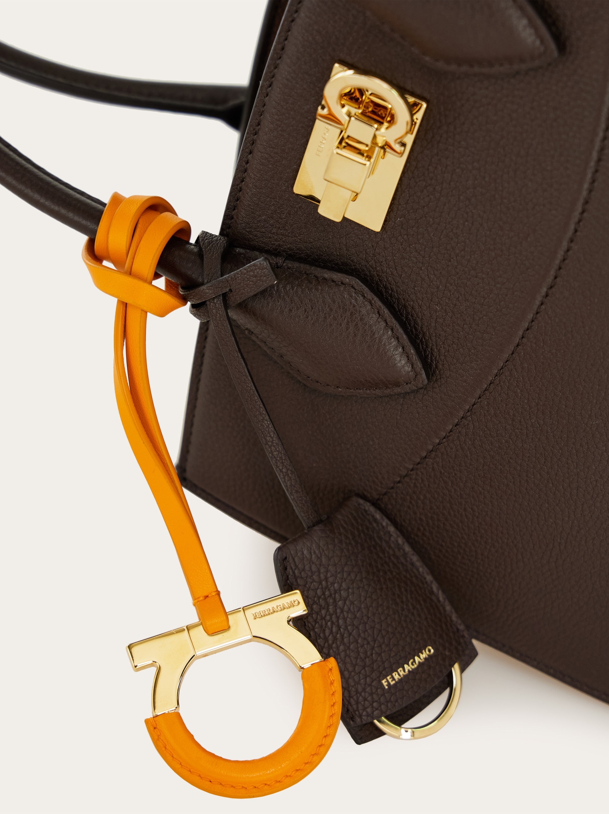 ガンチーニ チャーム - ウィメンズ | Ferragamo