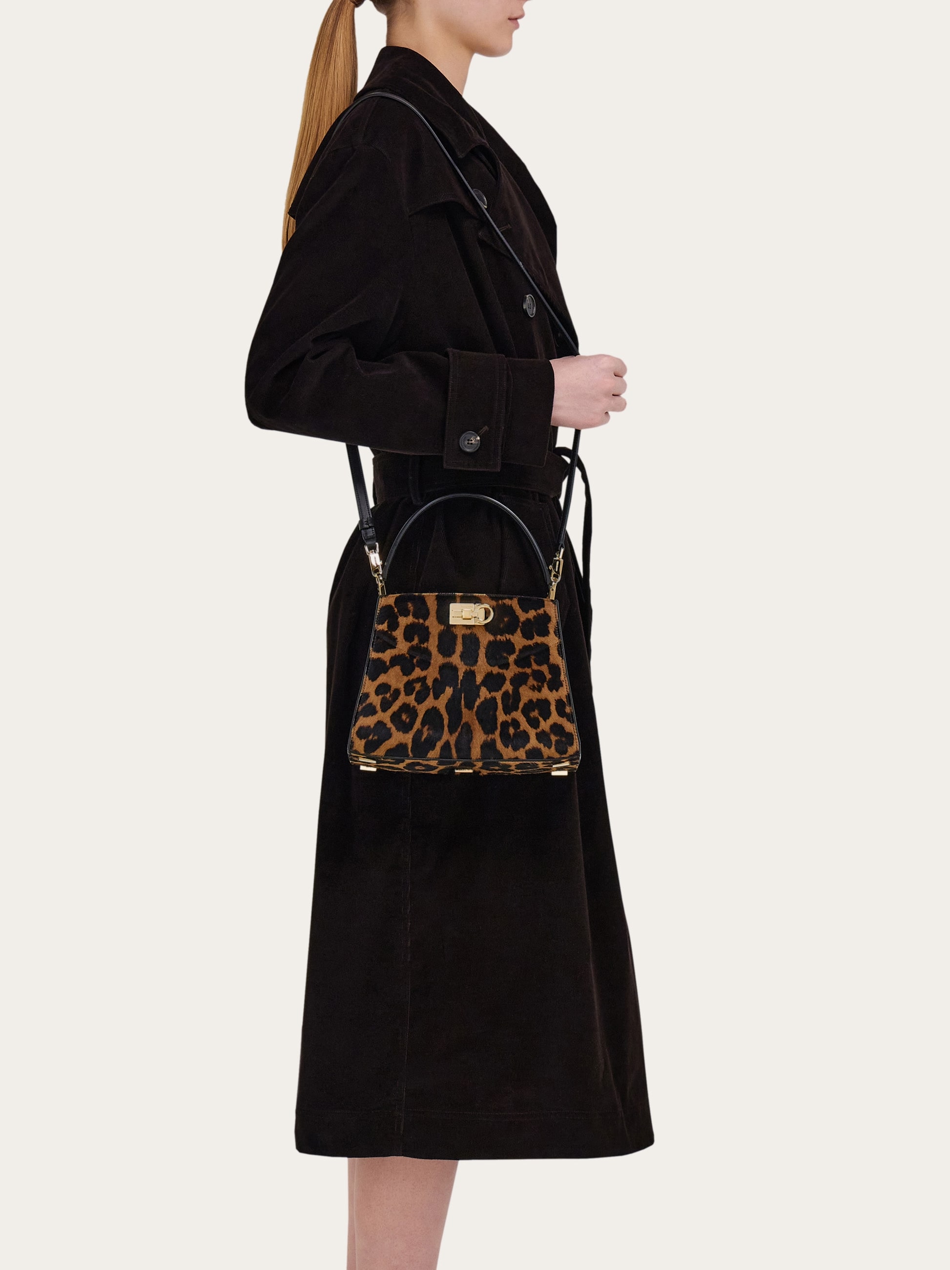 [Salvatore Ferragamo]New Ferragamo Studio ボックスバッグ(XS) Ferragamo Studio box bag (XS) - Women | Ferragamo