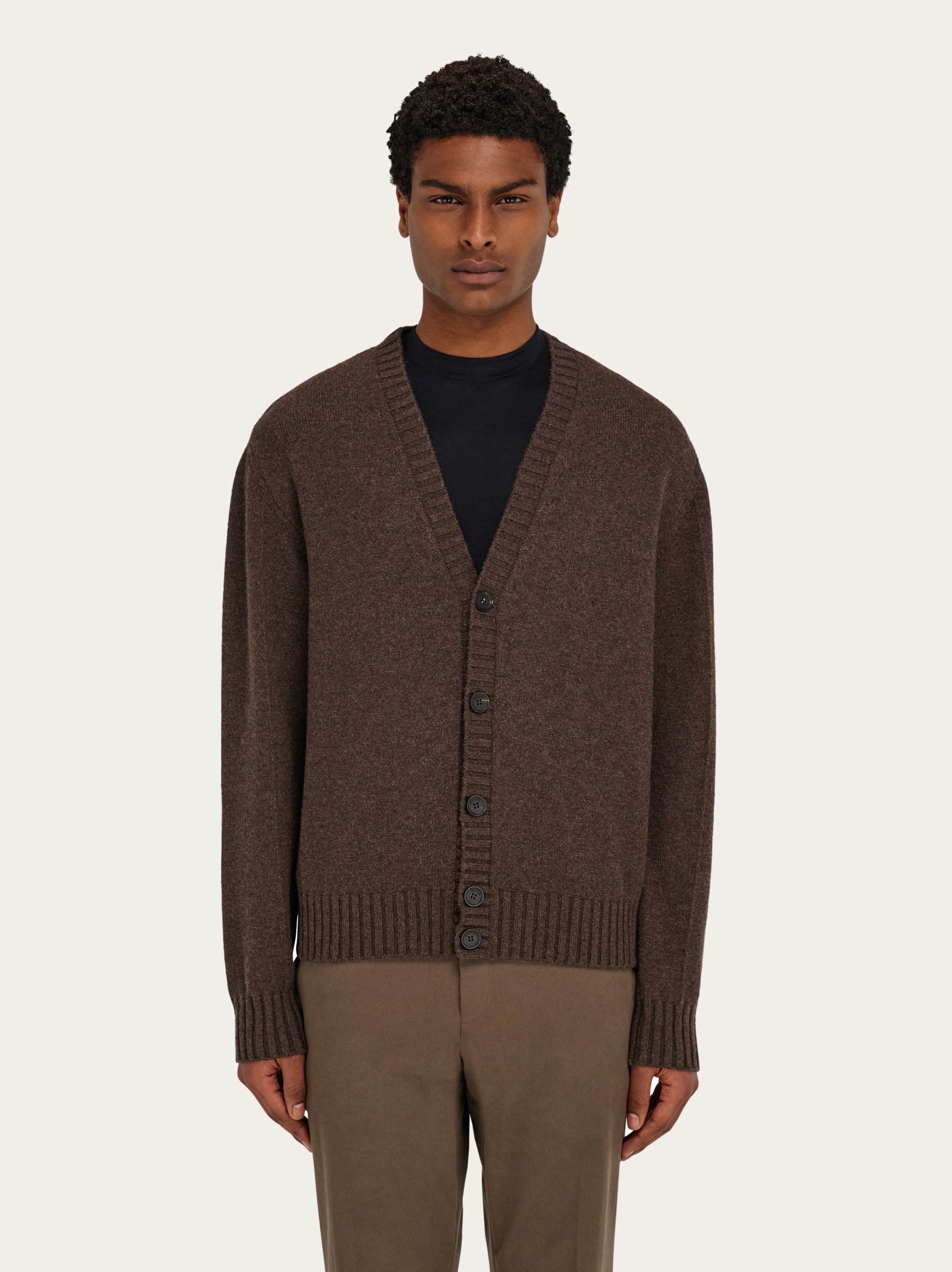 Tシャツ・カットソー SALVATORE FERRAGAMO Brown Cashmere Cardigan Salvatore Ferragamo Cashmere Cardigan (All New In) IFCHIC.COM