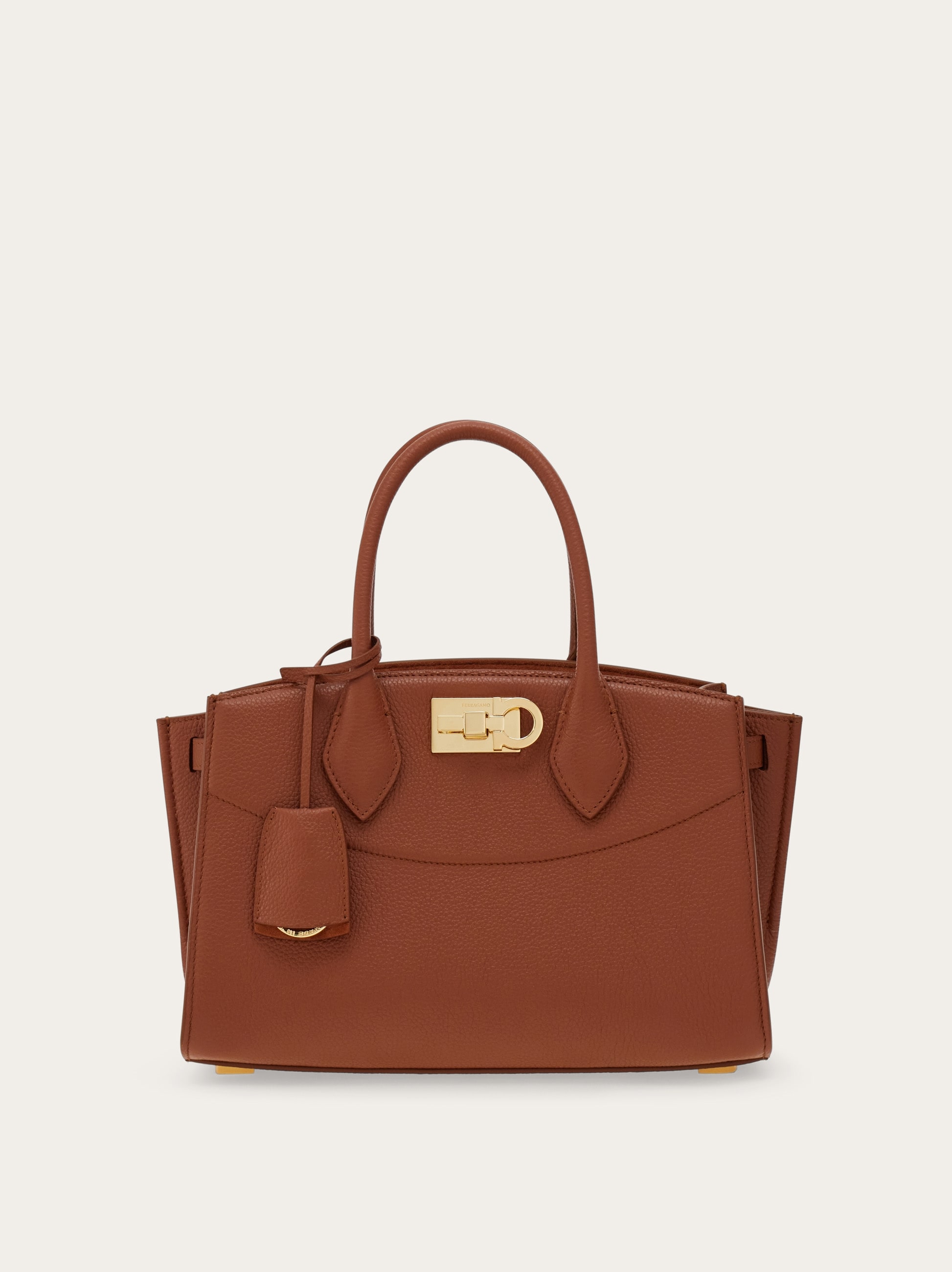 【FERRAGAMO】NEW STUDIO SOFT LARGE BAG New Ferragamo Studio soft bag (M) - Women | Ferragamo
