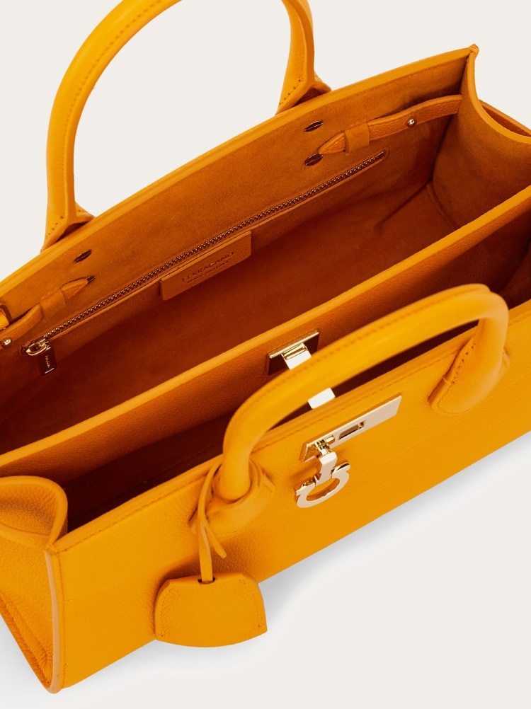 New Ferragamo Studio soft bag (M) Gallery image 6