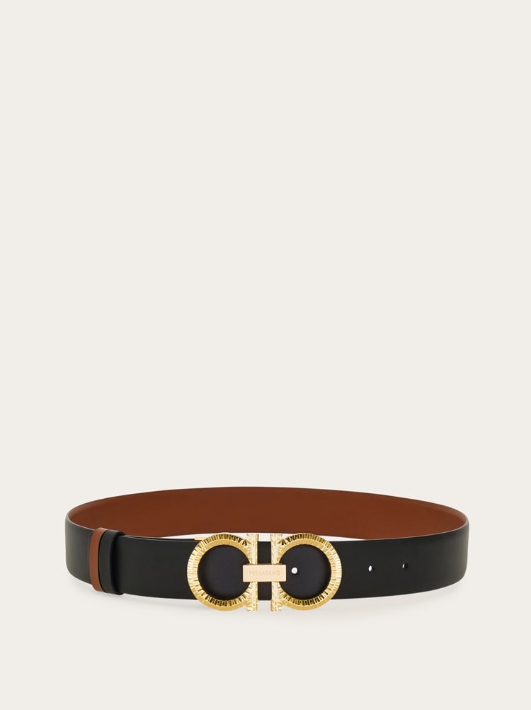 Reversible and adjustable belt with hammered Gancini Gallery image 3
