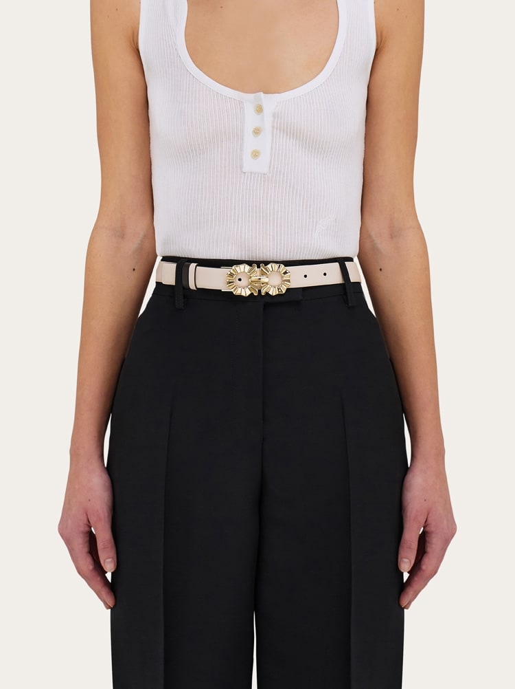 Reversible and adjustable belt with shaped Gancini Gallery image 4