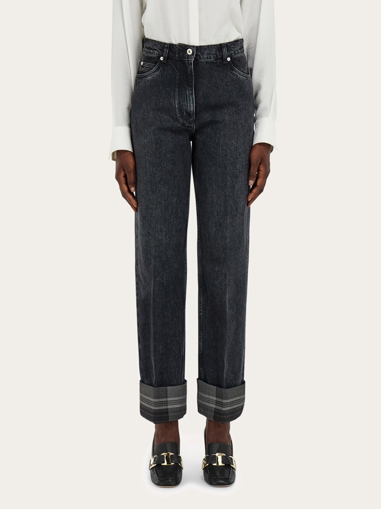 Turn up jeans Gallery image 2