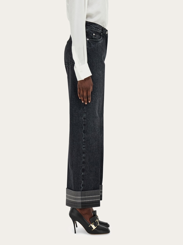 Turn up jeans Gallery image 3