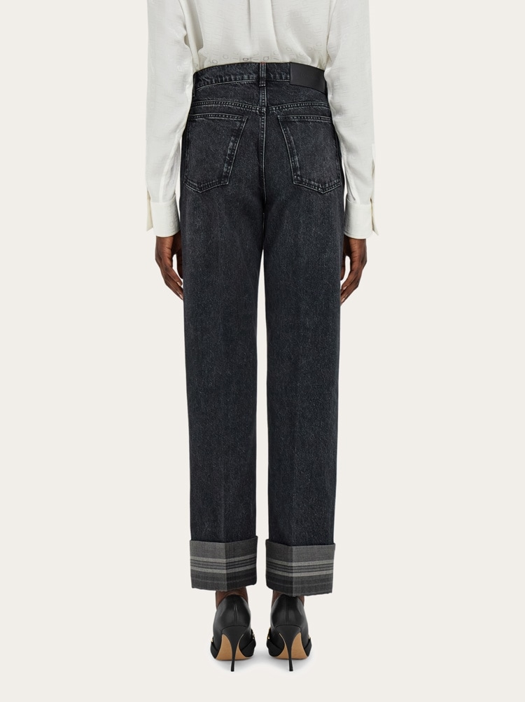 Turn up jeans Gallery image 4