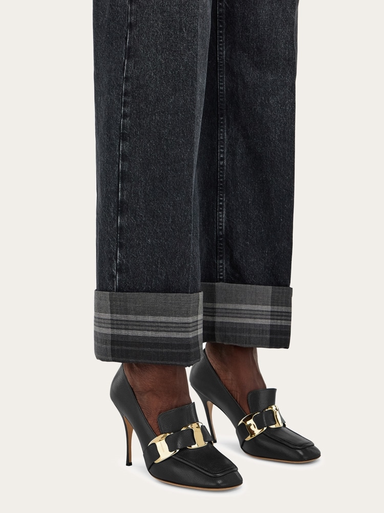 Turn up jeans Gallery image 5
