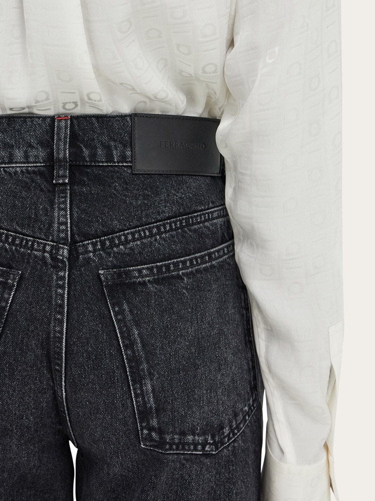 Turn up jeans Gallery image 6