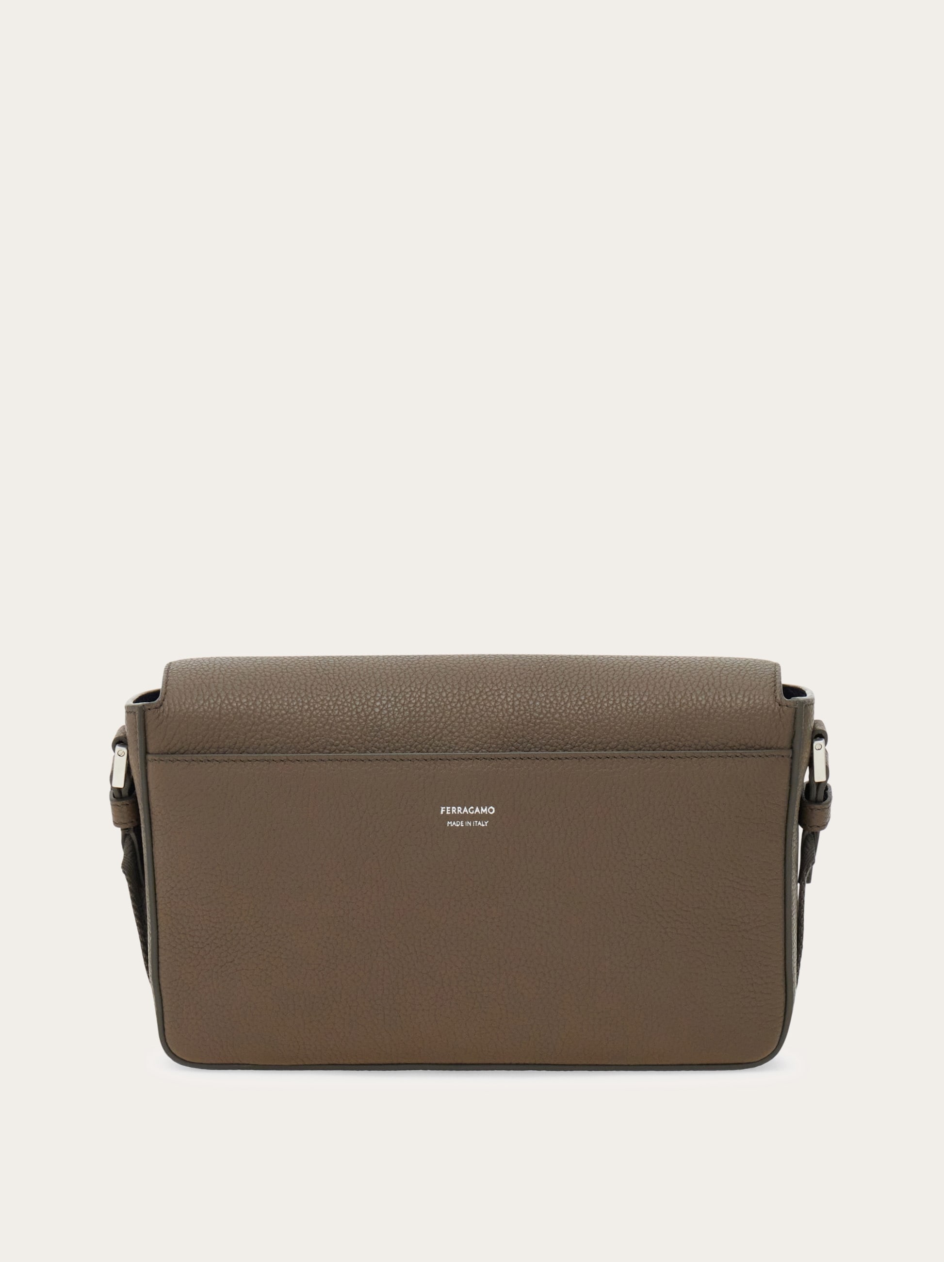 ♦Ferragamo♦メンズ メッセンジャーバッグ☆正規品☆ メッセンジャーバッグ - メンズ | Ferragamo