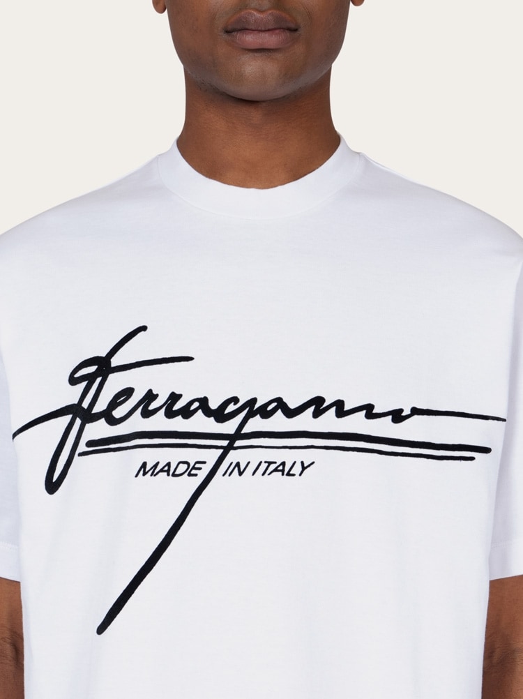 Crew neck T-shirt with printed signature Gallery image 4