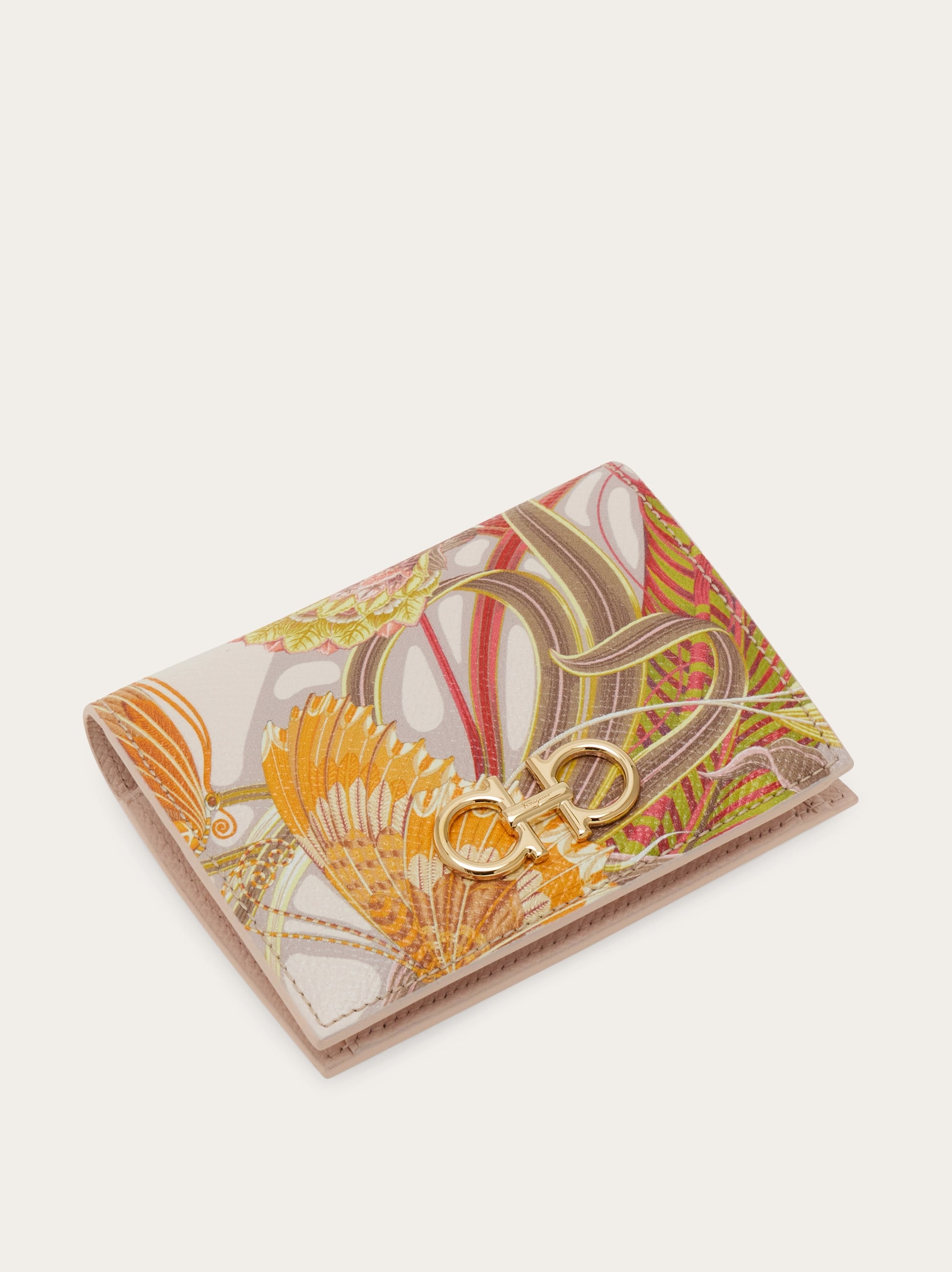 折りたたみ財布 FERRAGAMO GANCINI COMPACT WALLET IN GRAINY LEATHER 683312_03_cart_r20.jpg