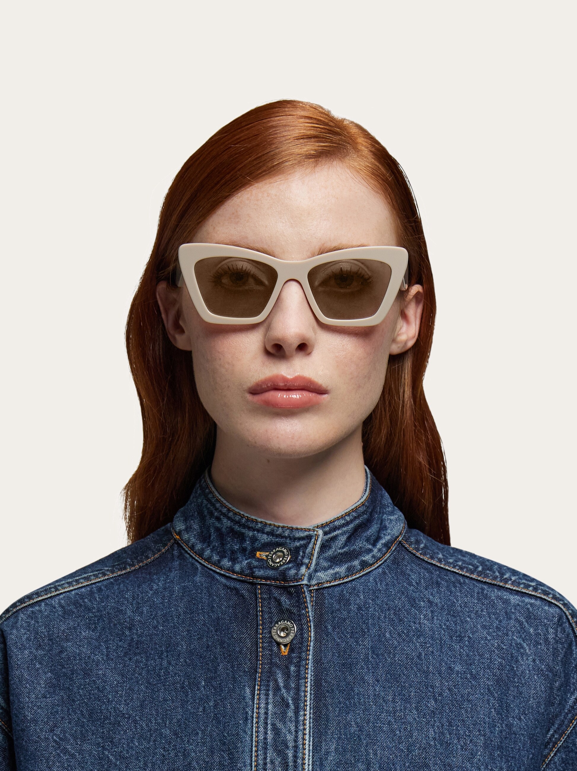 Sunglasses - Women | Ferragamo display picture 3