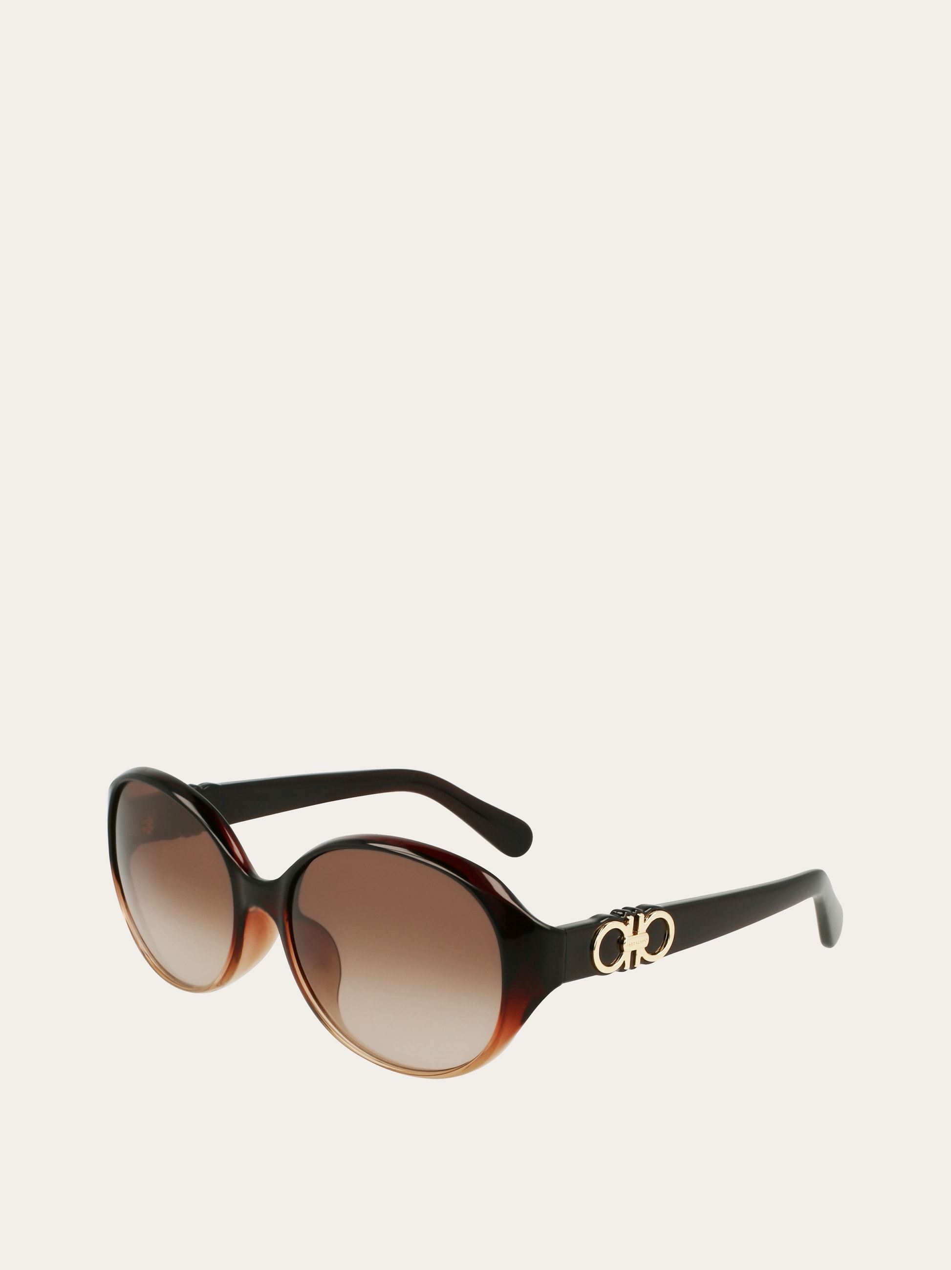 FERRAGAMO サングラス SF2022SLB001 Amazon.com: Salvatore Ferragamo SF 1072S 001 Black Plastic